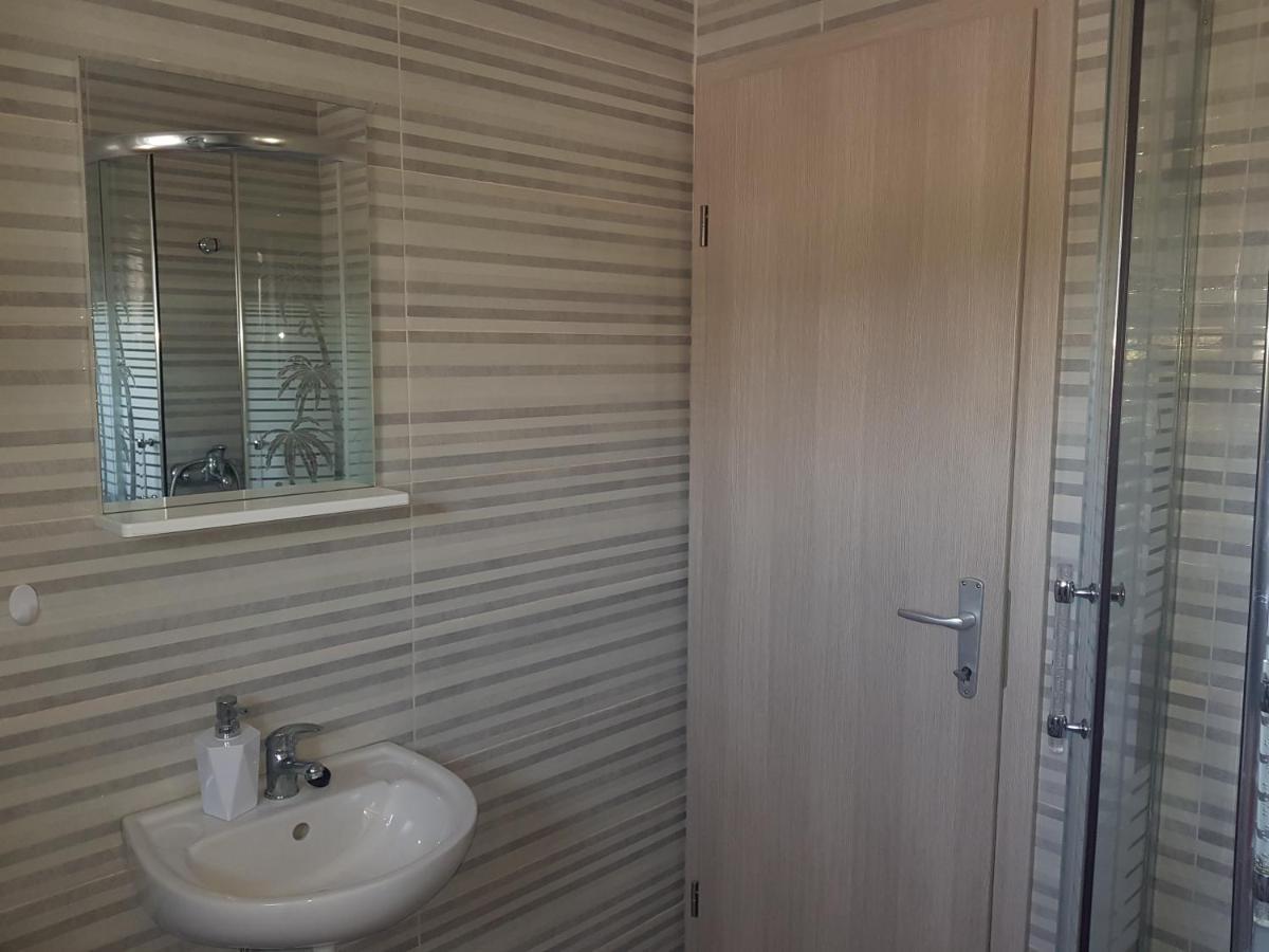 Apartman Nela Appartement Kaštel Sućurac Buitenkant foto