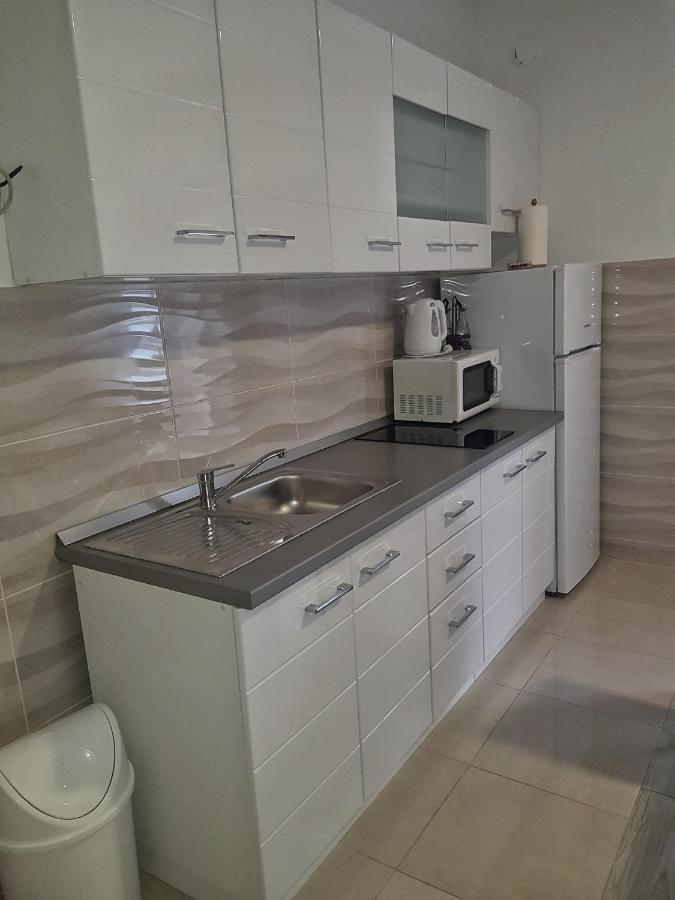 Apartman Nela Appartement Kaštel Sućurac Buitenkant foto
