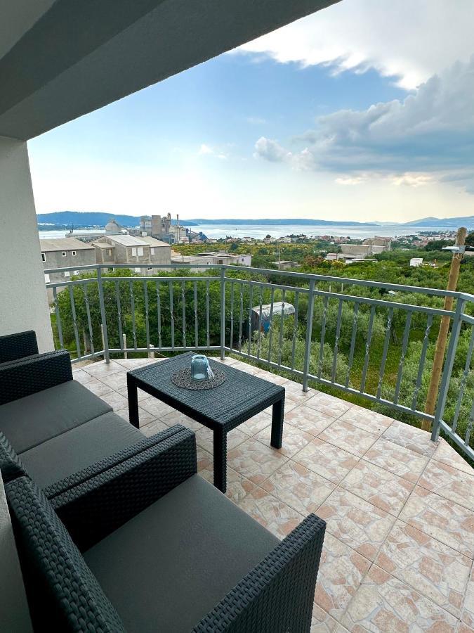 Apartman Nela Appartement Kaštel Sućurac Buitenkant foto