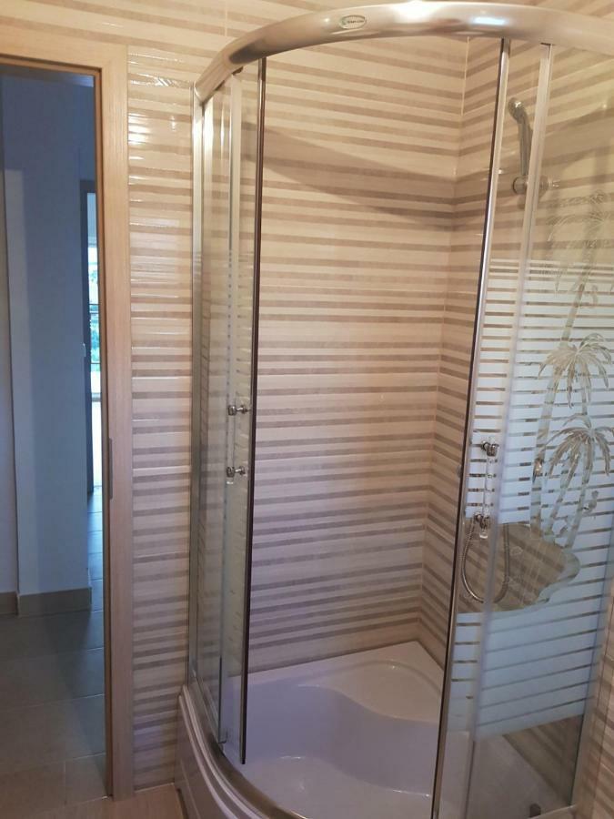 Apartman Nela Appartement Kaštel Sućurac Buitenkant foto